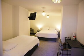 George Wright Boutique Hotel, Bar & Restaurant.