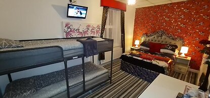 Bukhari Hotel