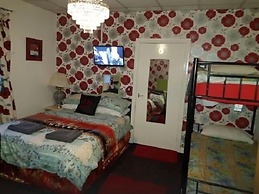 Bukhari Hotel