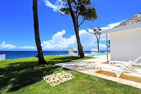 Ocean Front Villa Deluxe 3 Bedroom