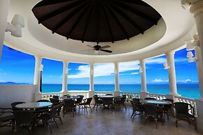 Ocean Front Villa Deluxe 3 Bedroom