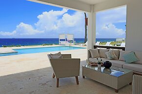 Ocean Front Villa Deluxe 4 Bedroom