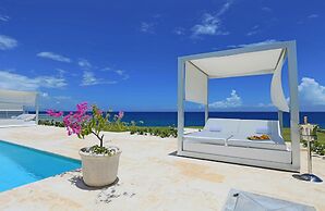 Ocean Front Villa Deluxe 4 Bedroom