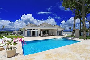Ocean Front Villa Deluxe 4 Bedroom