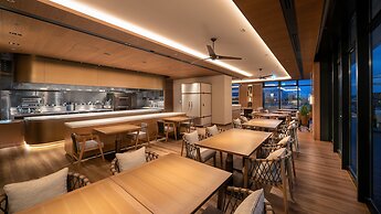 Intercontinental Yokohama Pier 8 by IHG