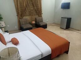 Luxury Inn