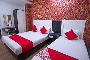 OYO 44037 King Park Hotel
