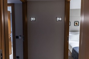 Meg Hotel