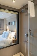 Meg Hotel