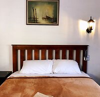 Central Jetty Motel