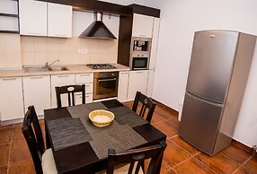 Apart holiday Maria Mamaia