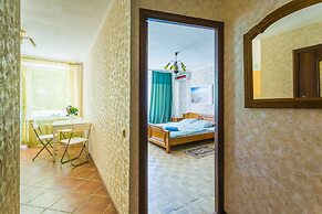Apartment on Tryokhgorny Val