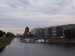Rhein Yacht Lexa