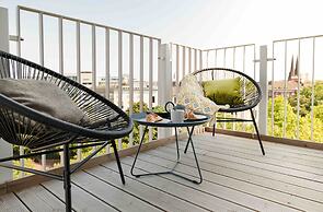 OBERDECK Studio Apartment House