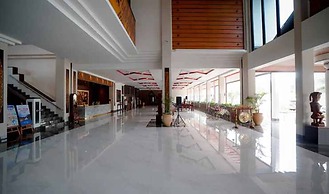 Niagara Hotel Lake Toba & Resorts