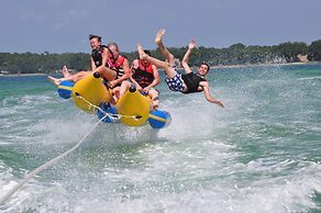 Apart holiday Tania Mamaia