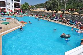 Club Ekinci Palace
