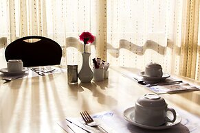 Ginot Yam Hotel