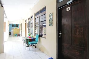 Batik Trinidar Homestay