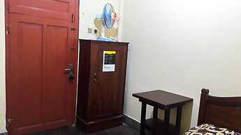 Losmen 2000 Tiga