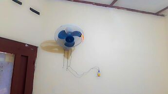 Losmen 2000 Tiga
