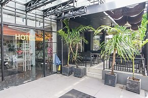 Hotel Sanrina Makassar