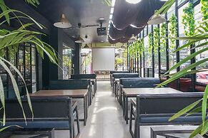 Hotel Sanrina Makassar