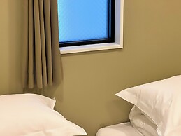 Hotel Hangout - Hostel