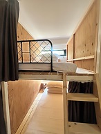 Hotel Hangout - Hostel