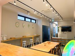 Hotel Hangout - Hostel