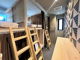 Hotel Hangout - Hostel