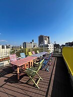 Hotel Hangout - Hostel