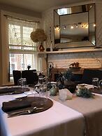 La Maison de Ville - bed & bistro