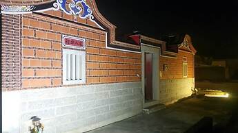 Rong Shu Xia B&B
