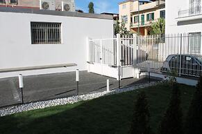 B&B Lapillus