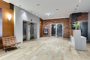 Elite Apartments Waterlane Pool Access