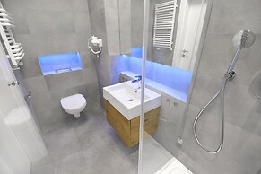 Elite Apartments Waterlane Pool Access