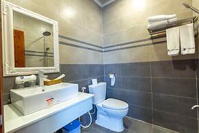 Tuyet Hien Hotel
