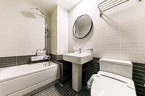 Hotel Box