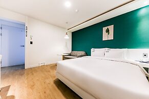 Hotel Box