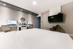 Hotel Box