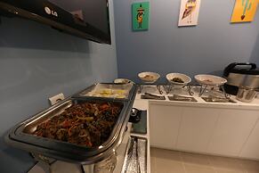 Hotel Box