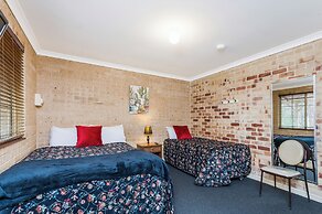 Travellers Rest Motel