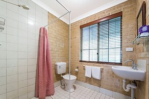 Travellers Rest Motel