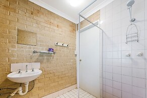 Travellers Rest Motel