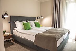 Reverence Hotel