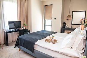 Reverence Hotel