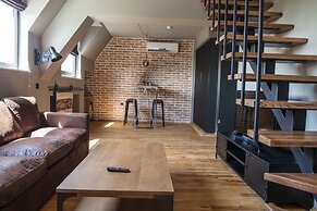 Reverence Hotel