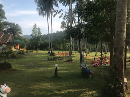 Lee Red House