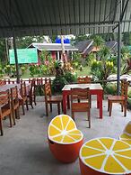 Lee Red House